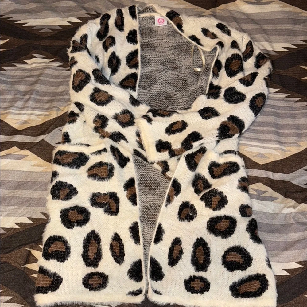 Cardigan - Picture 1 of 4